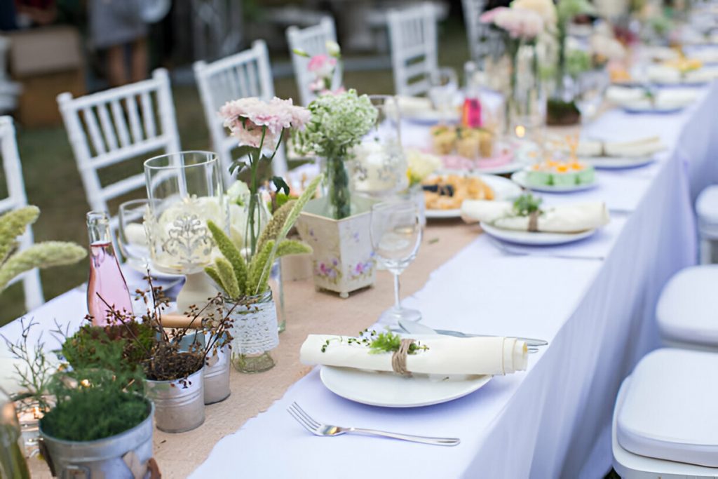 Trik Penyajian Catering untuk Pernikahan Outdoor yang Memukau - Sedap Sedep Catering Surabaya dan Sidoarjo